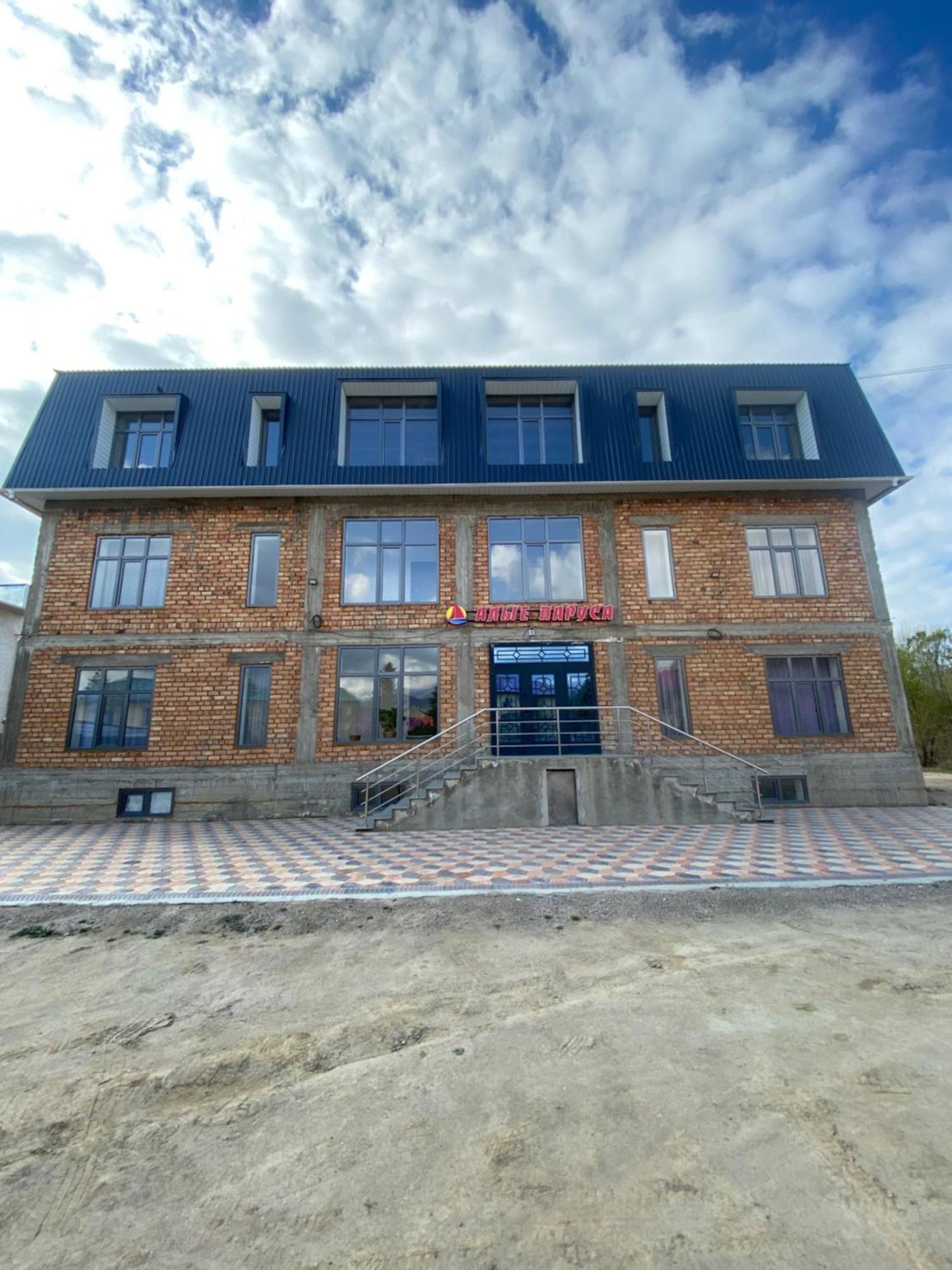 Алые Паруса Hotel Cholpon-Ata Kültér fotó